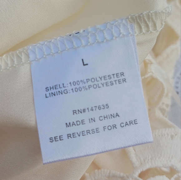 NWT Couture Romeo and Juliet Crochet Lace Dress  Ivory Cream Large - Picture 12 of 12